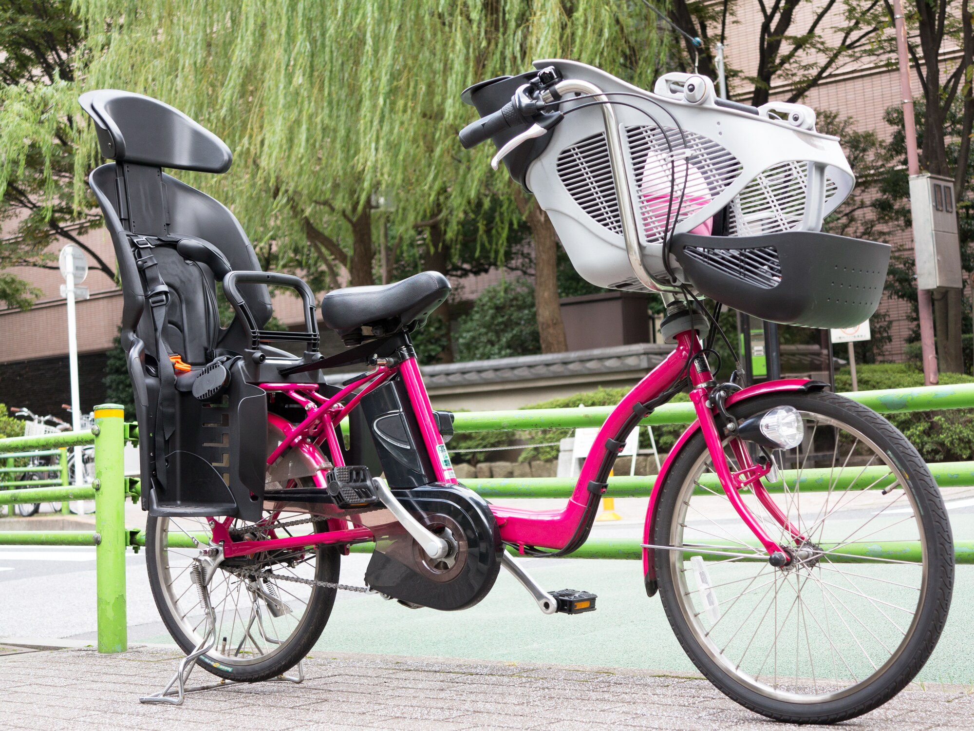 長年使っている電動自転車や高級ロードバイクが交通事故で壊れた場合に修理費用や買替え費用を全額請求できるのか 弁護士q Aまとめ 弁護士ドットコム