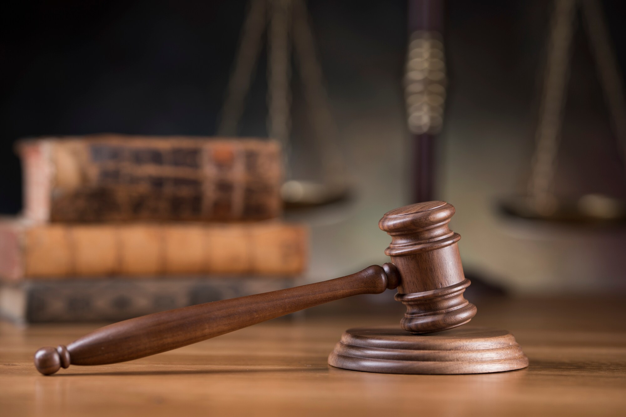 契約期間中なのに会社から解雇されてしまった場合の対処法 弁護士ドットコム