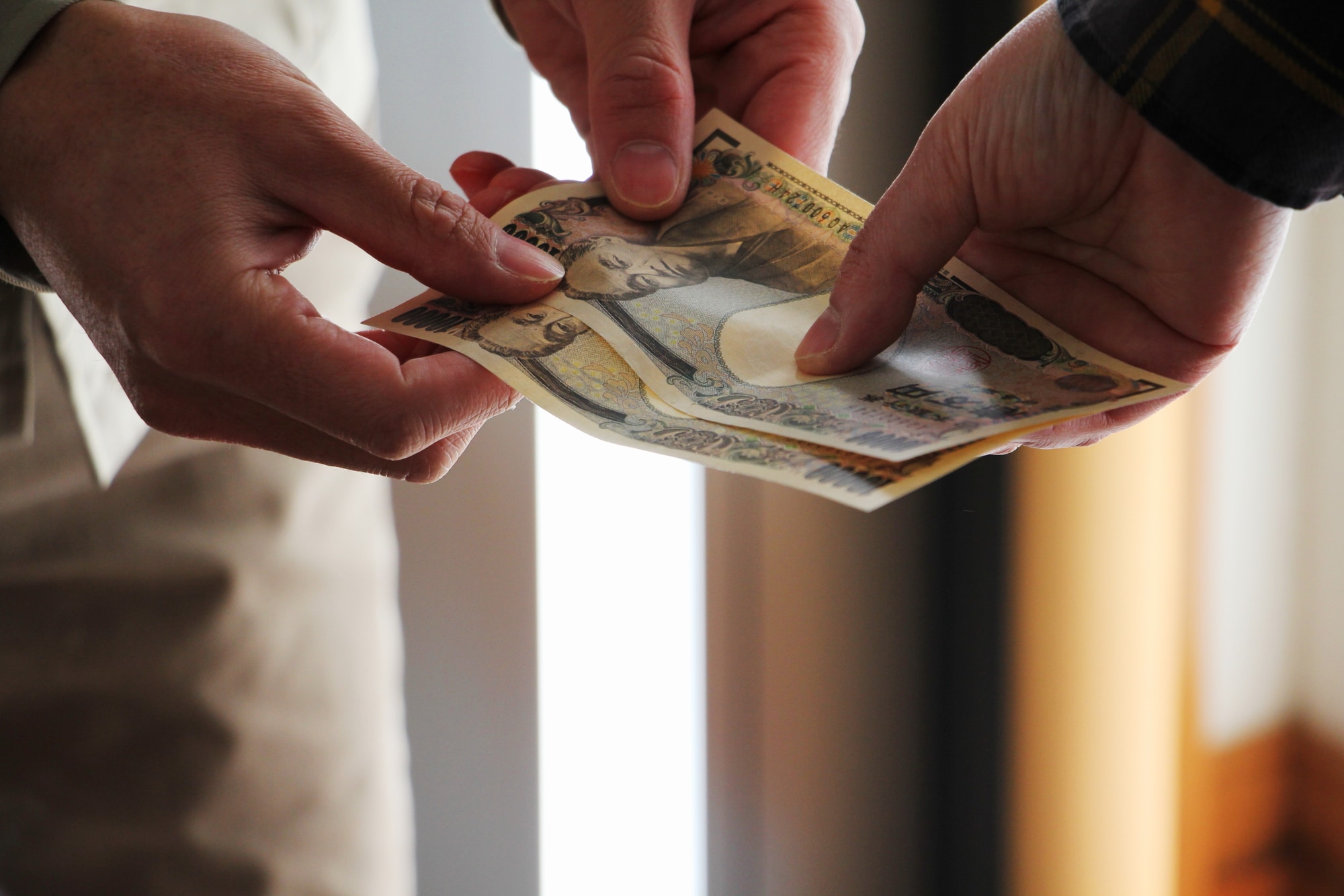 通貨偽造罪や偽造通貨行使罪が成立する要件と刑罰の内容を解説 - 弁護士ドットコム