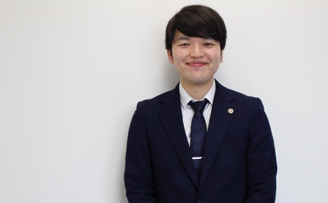 川村弁護士