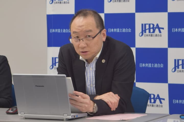 会見する太田健義弁護士（10月23日、東京都内、弁護士ドットコム撮影）