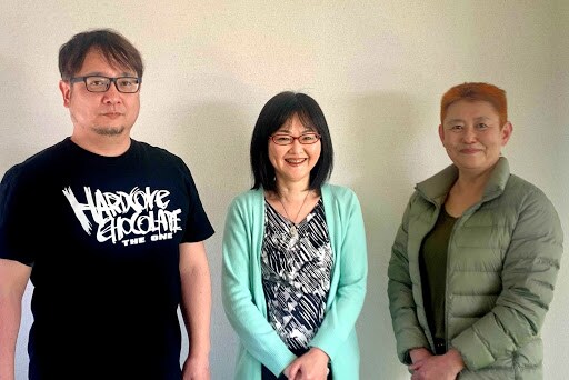 左からスタッフの石川晶啓さん、近藤京子さん、田中弓子さん（2月24日、弁護士ドットコムニュース撮影）