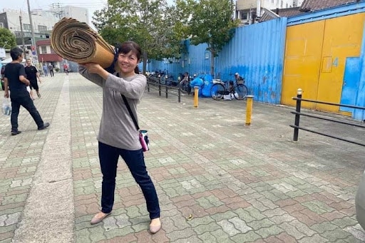 西成の歌姫まちゅこけ Daigoさんも現場に来て ライブで罵倒されて気付いた 街の素顔 弁護士ドットコム